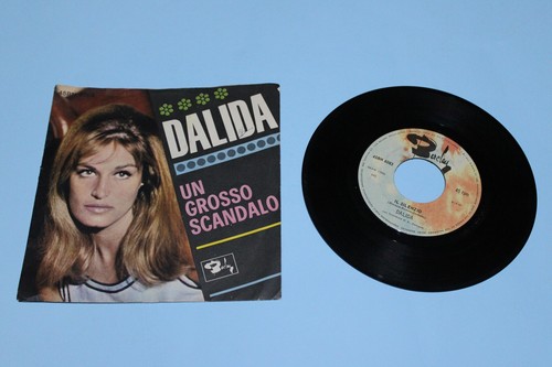 Dalida grosso scandalo - -,